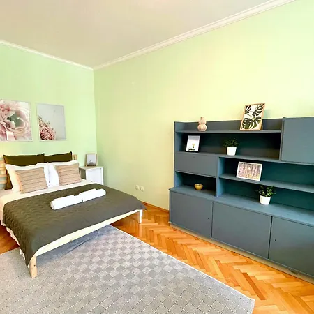 Bohemian Bright & Calm 2br - Center - Private Balcony Szófia