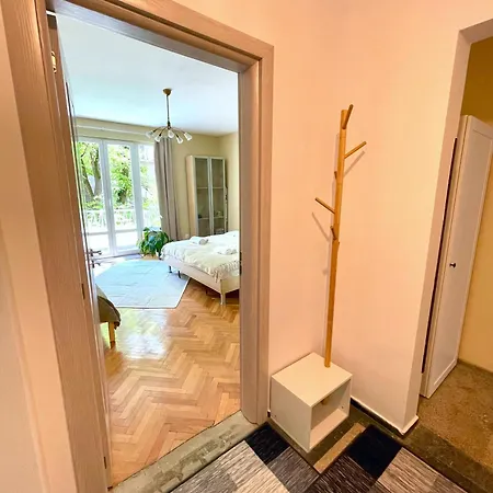 Bohemian Bright & Calm 2br - Center - Private Balcony Apartamento Sófia