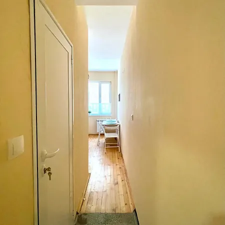 Bohemian Bright & Calm 2br - Center - Private Balcony 소피아