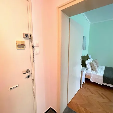 Bohemian Bright & Calm 2br - Center - Private Balcony 소피아