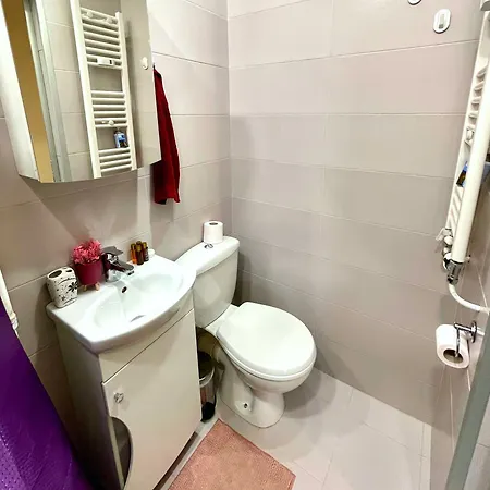 아파트 Bohemian Bright & Calm 2br - Center - Private Balcony *