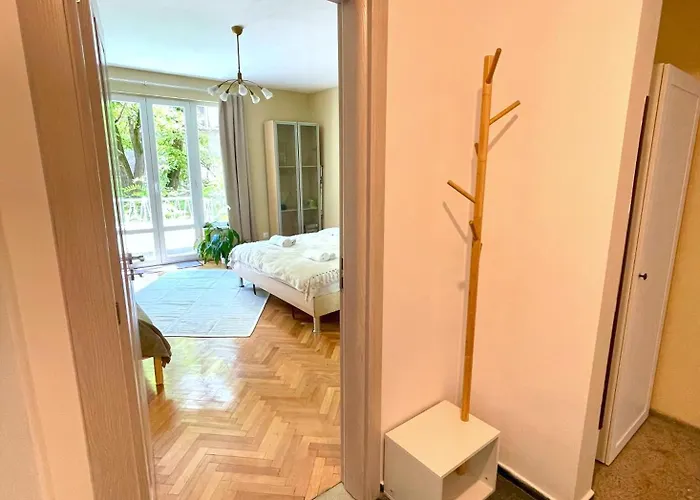 Bohemian Bright & Calm 2br - Center - Private Balcony Apartment Sofia