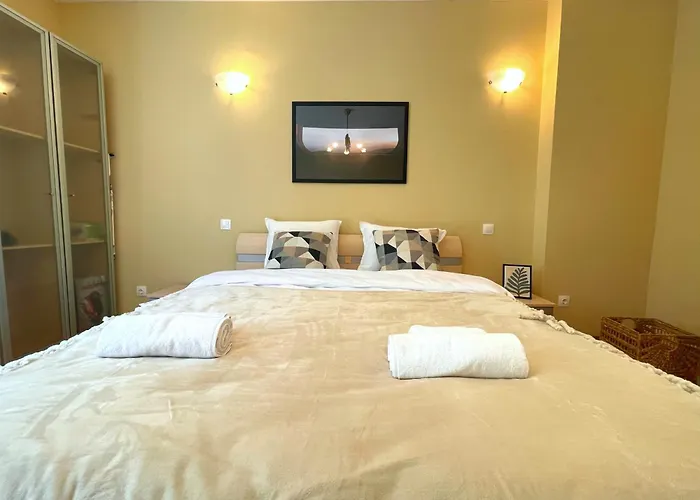 Bohemian Bright & Calm 2br - Center - Private Balcony Sofia