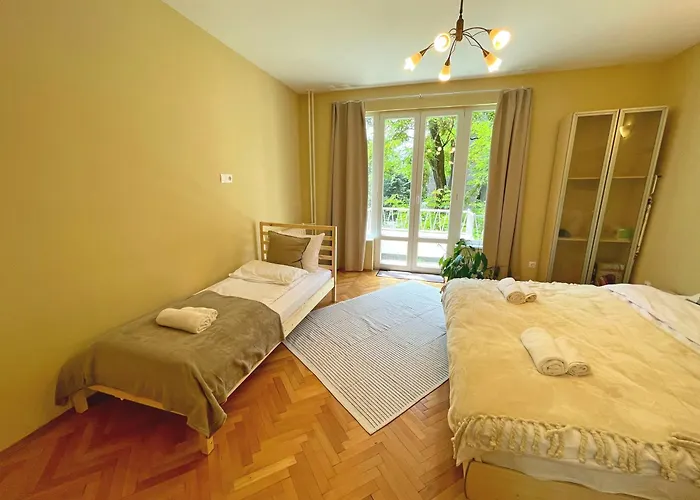 Apartment Bohemian Bright & Calm 2br - Center - Private Balcony Sofia