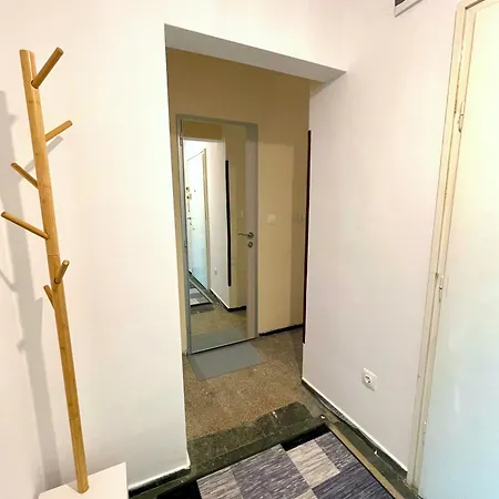 Bohemian Bright & Calm 2br - Center - Private Balcony Appartement
