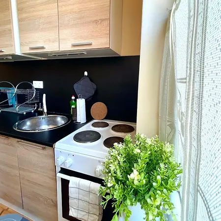 Bohemian Bright & Calm 2br - Center - Private Balcony Appartement