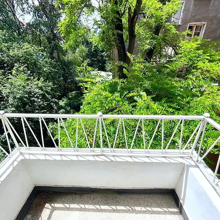 Bohemian Bright & Calm 2br - Center - Private Balcony Appartement Sofia